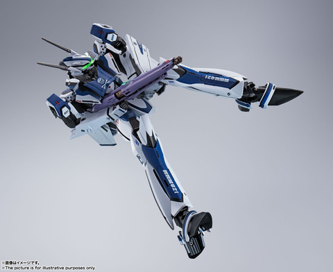 マクロス」世界展開記念！ 「DX超合金 VF-25メサイアバルキリー