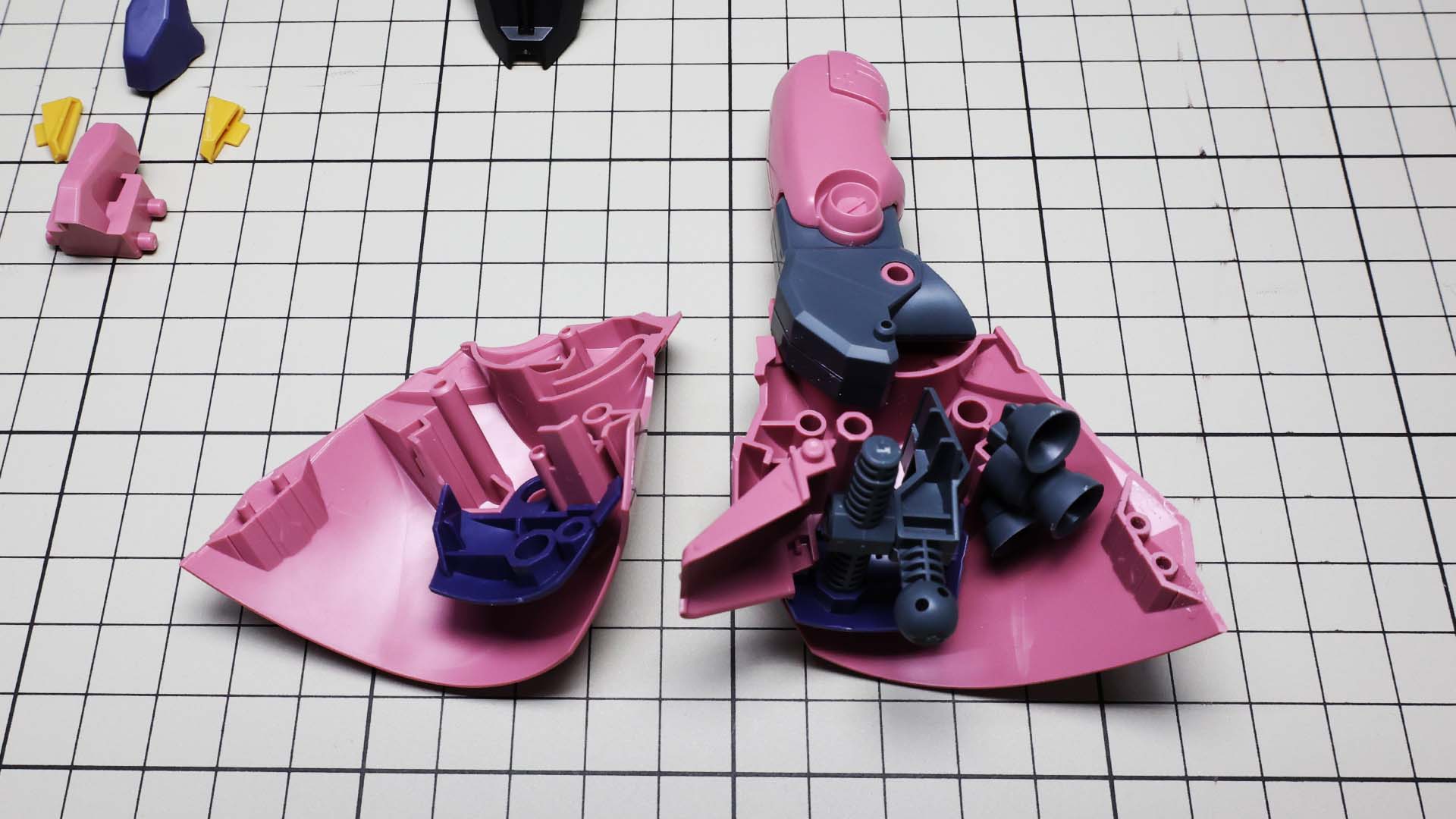 本来リフティング・フレアは通常装甲の上に被せるのだとわかります