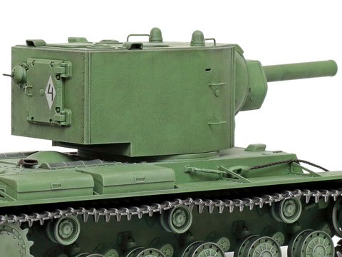 巨大な152mm榴弾砲に換装した箱形の砲塔、タミヤ「1/35 ソビエト