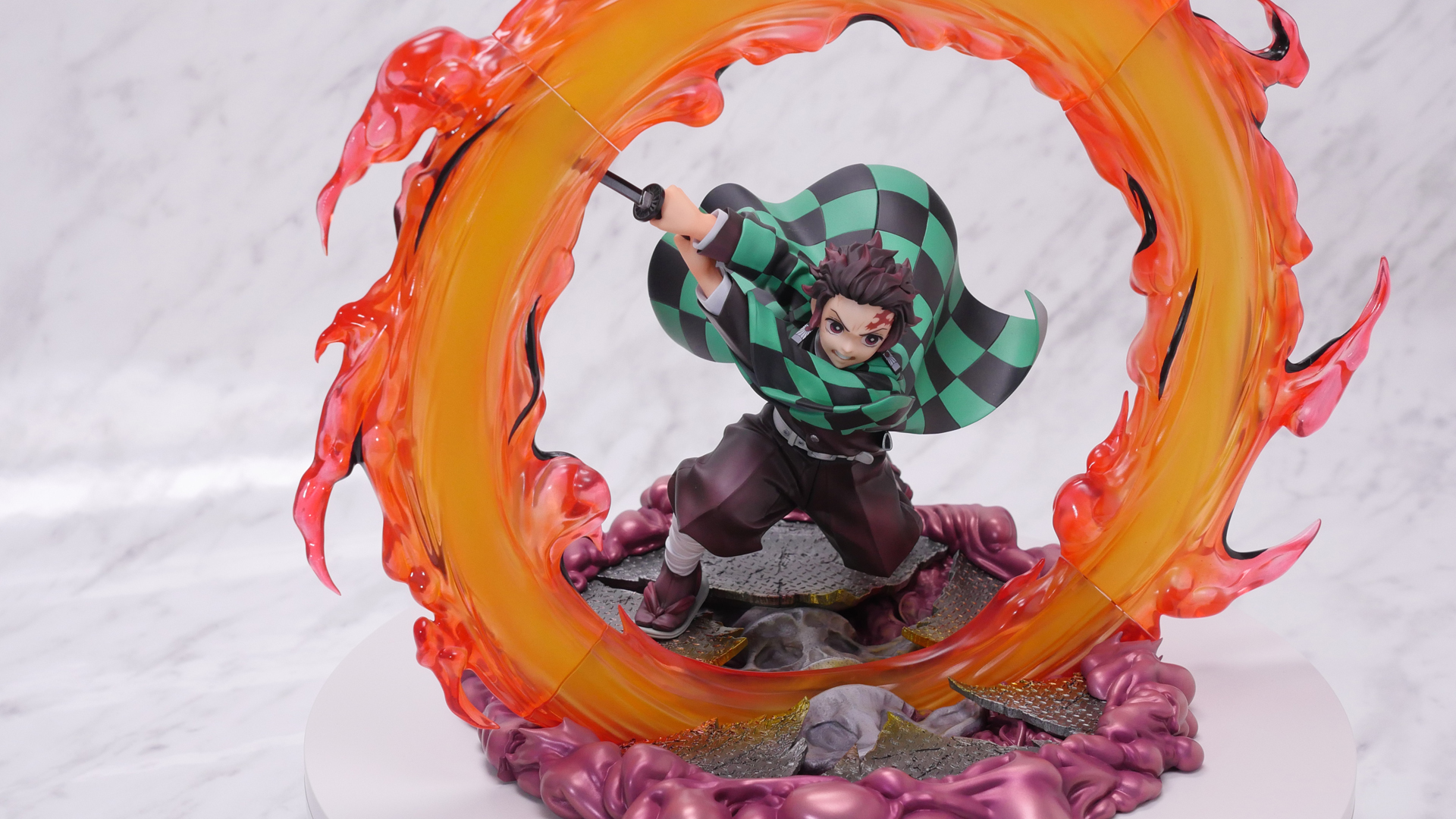 「テレビアニメ「鬼滅の刃」無限列車編　竈門炭治郎　ヒノカミ神楽　碧羅の天」、2022年11月1日発売、価格22,000円(税込)