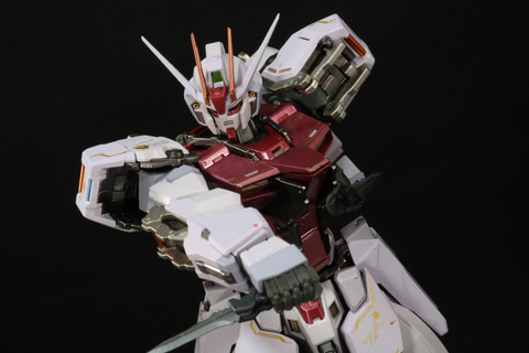 METAL BUILD ストライクルージュ オオトリ装備」レビュー - HOBBY Watch