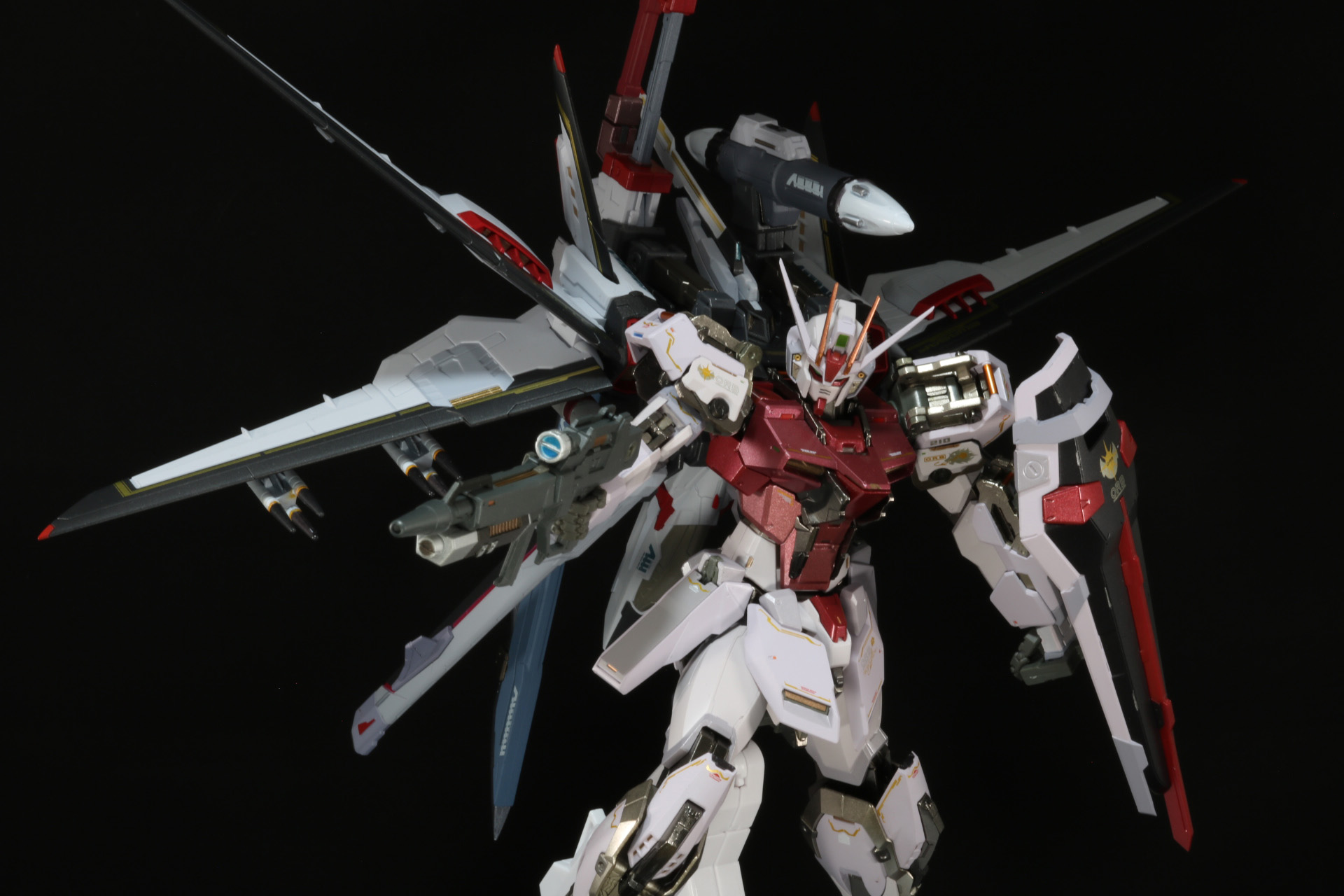 57mm高エネルギービームライフルで狙いを定める