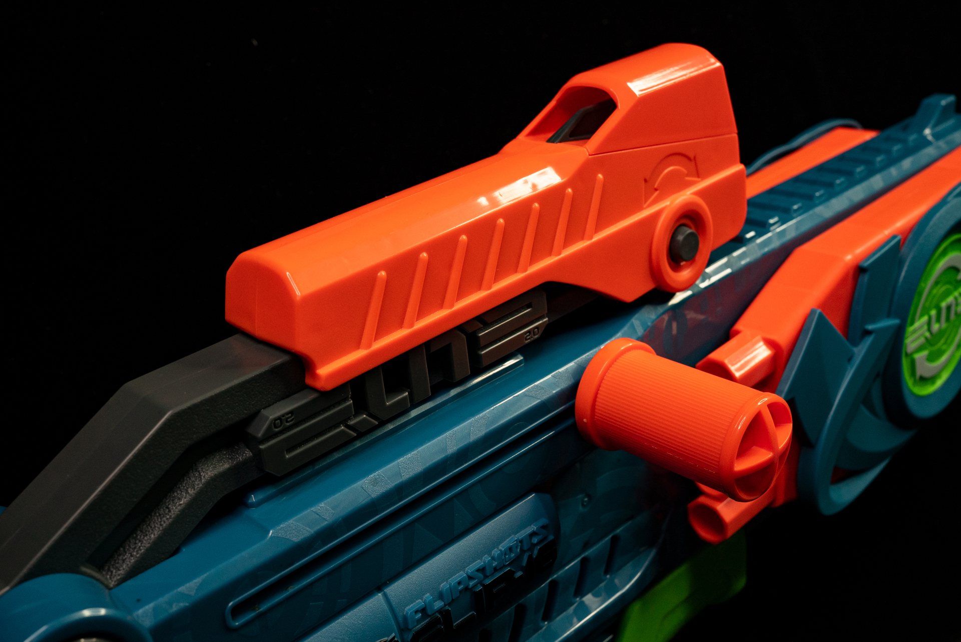 ボルト部分は引いて戻すだけのシンプルな動作。こちらもきちんと戻すことを忘れないようにしよう