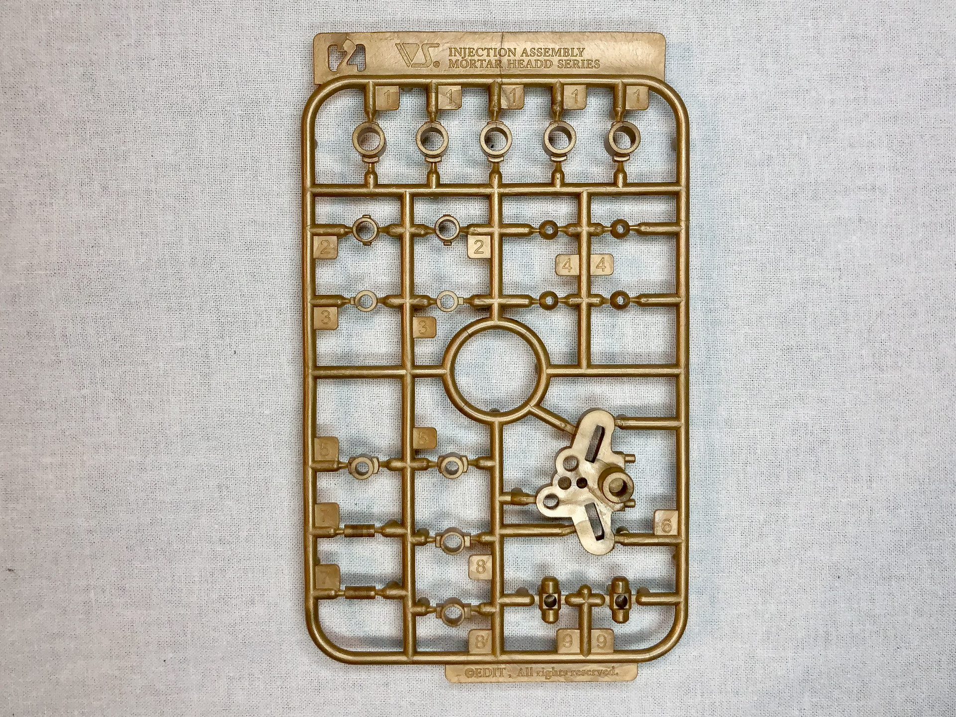 Zランナー。Pランナーと同様に各種関節に使用するポリキャップパーツが入っています。