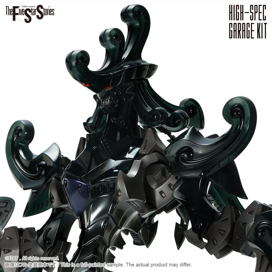 ダッカスは「パーツ単位のデザインで魅せる騎体」とSyujyu氏が指摘する。巻き毛のような曲線のパーツが強い印象を与える