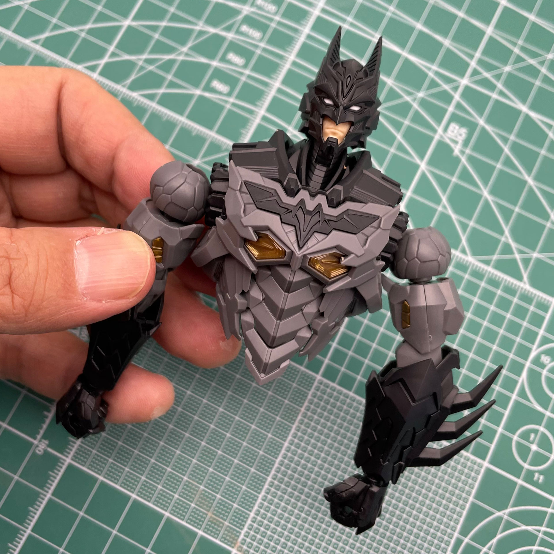 組み立てたところ。かなり形になってきたのがわかります。