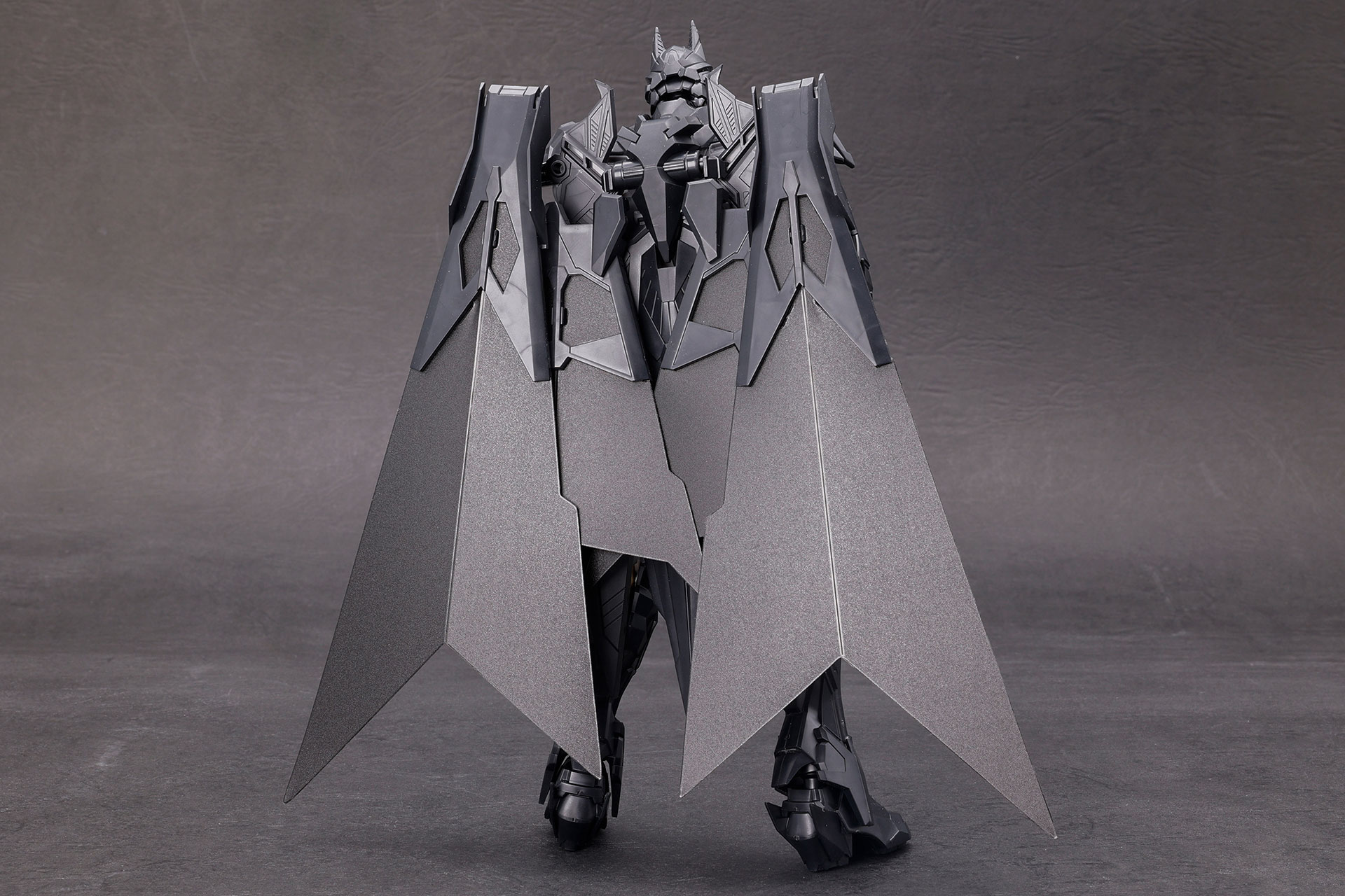 完全にマントを閉じたところ。