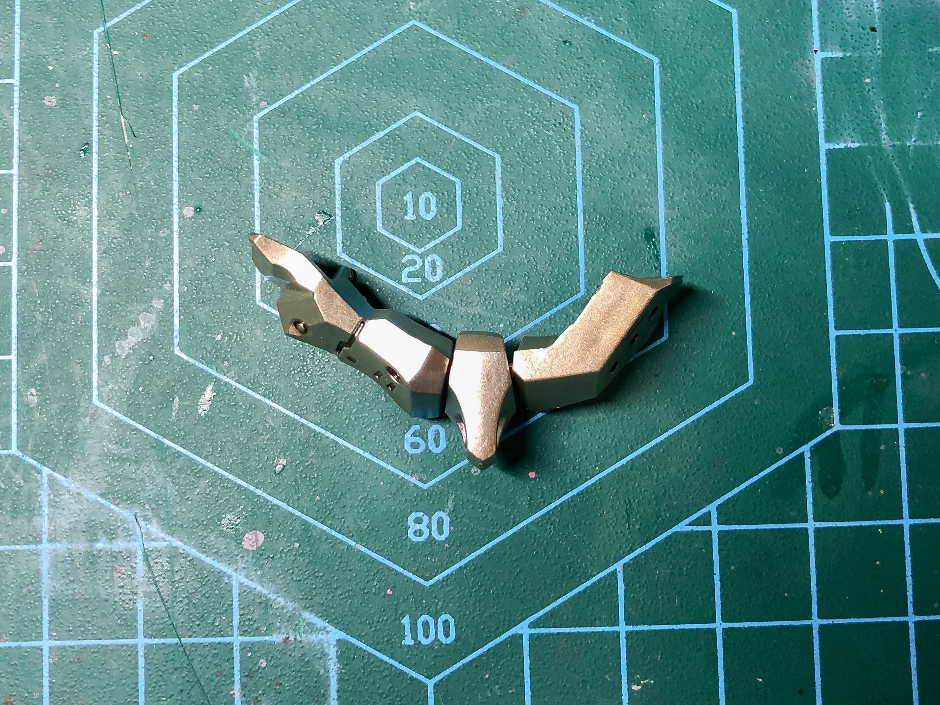 2パーツを組み立てます。