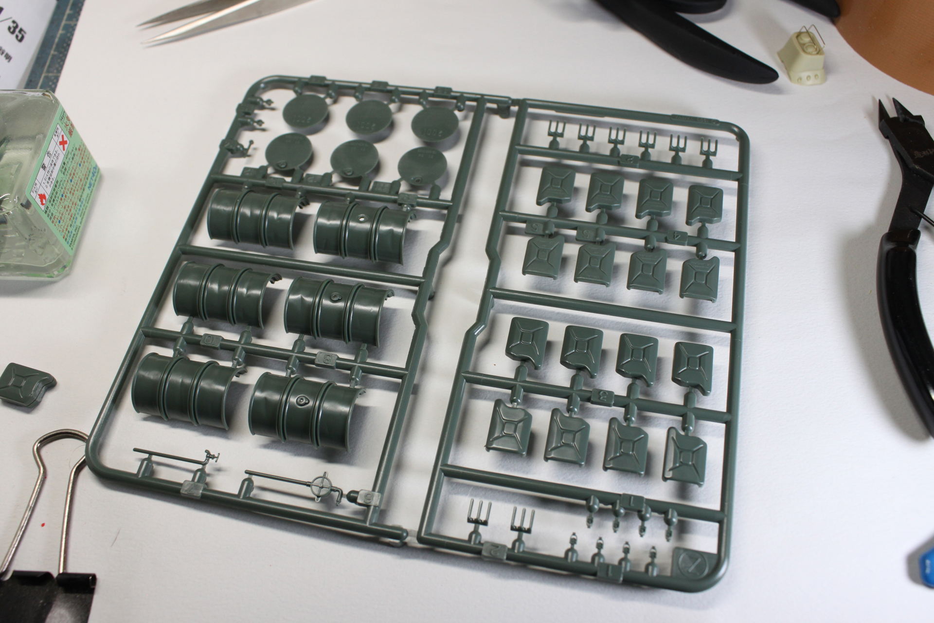 タミヤ「1/35 ジェリカンセット」。価格は550円（税込）。