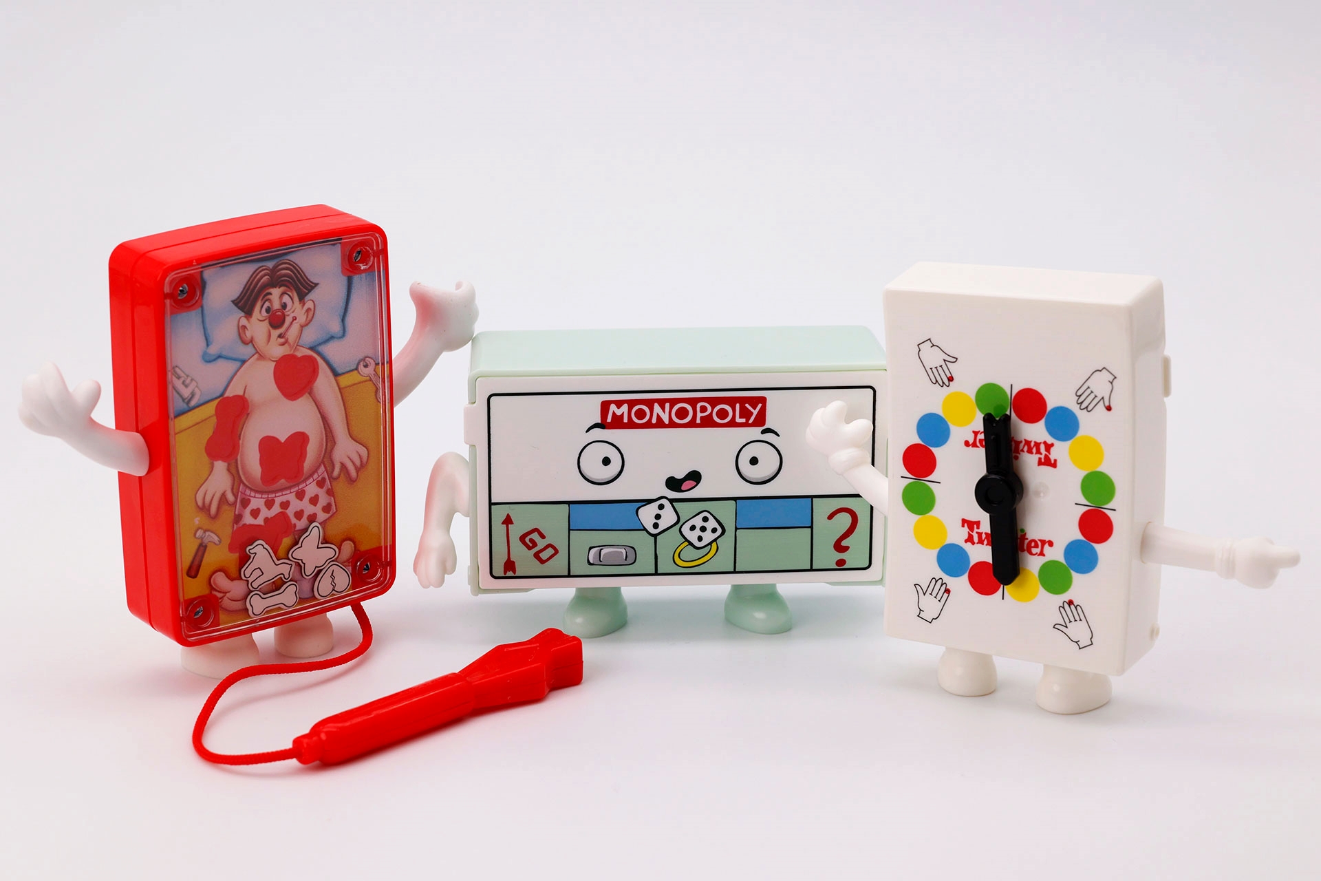 第2弾のパーティーゲーム by HASBRO。左から「オペレーション（お医者さんゲーム）」、「モノポリー」、「ツイスター」