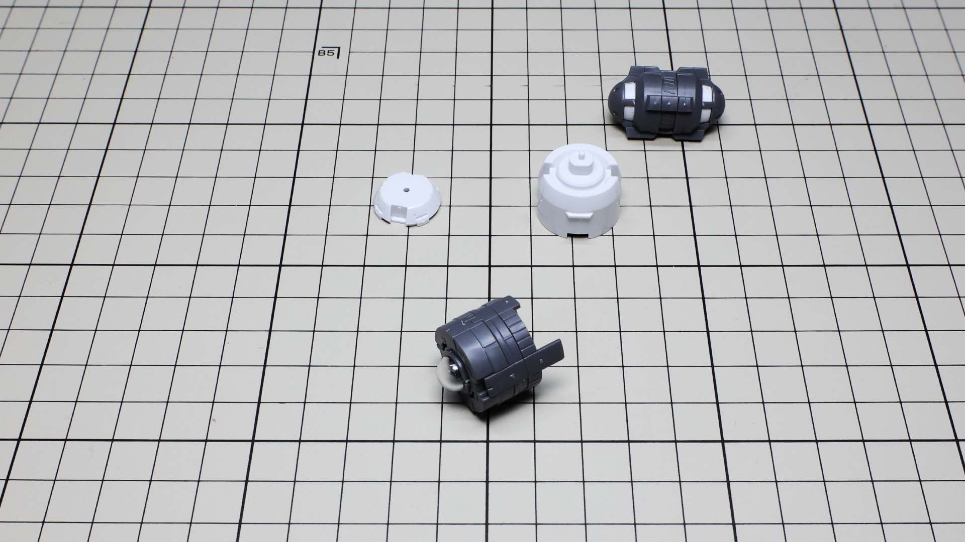 LEDユニットを回転させればON/OFFできるのですがまだ調整が必要そうです