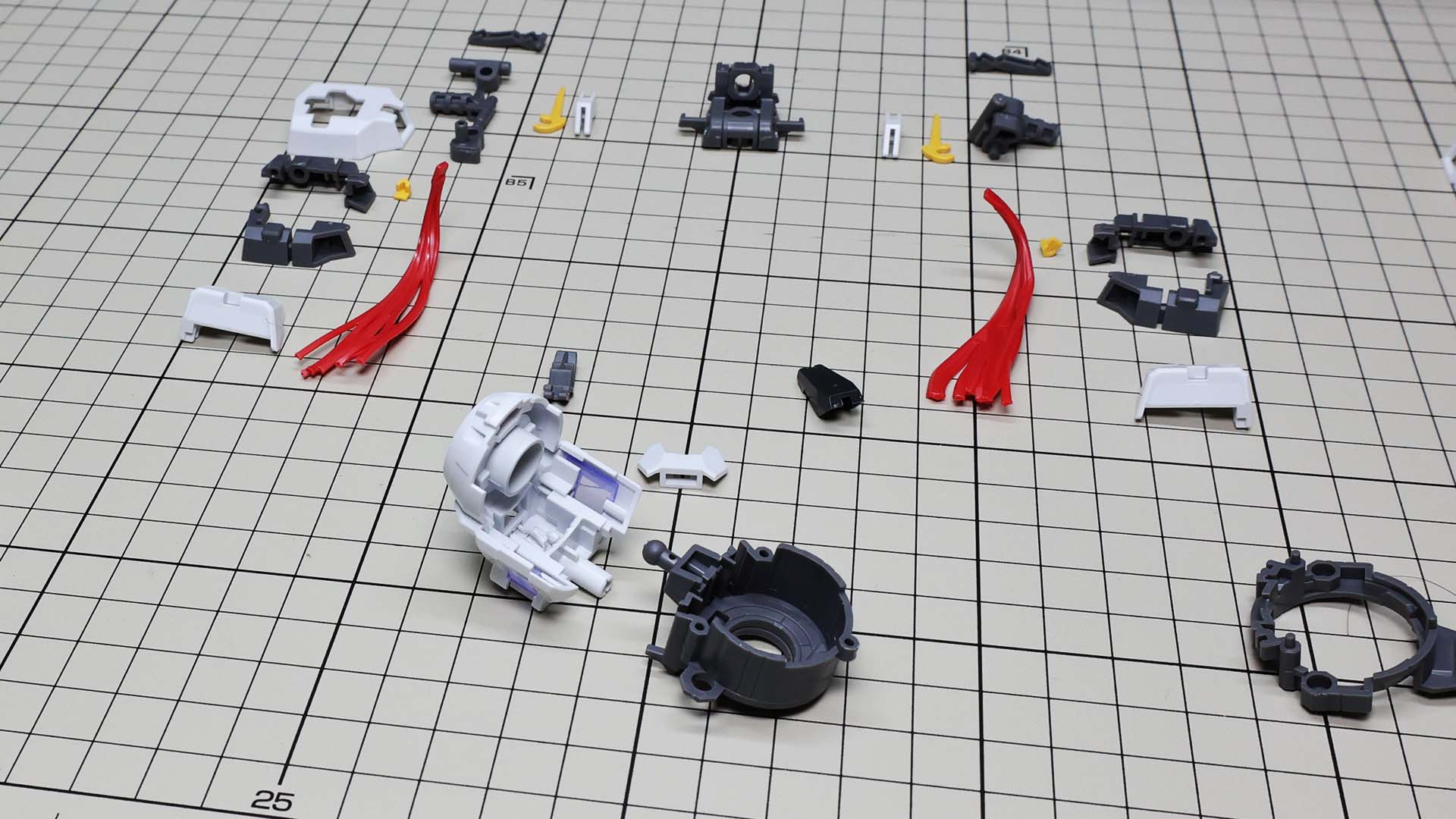 このボールジョイントは腹部関節ではなく……