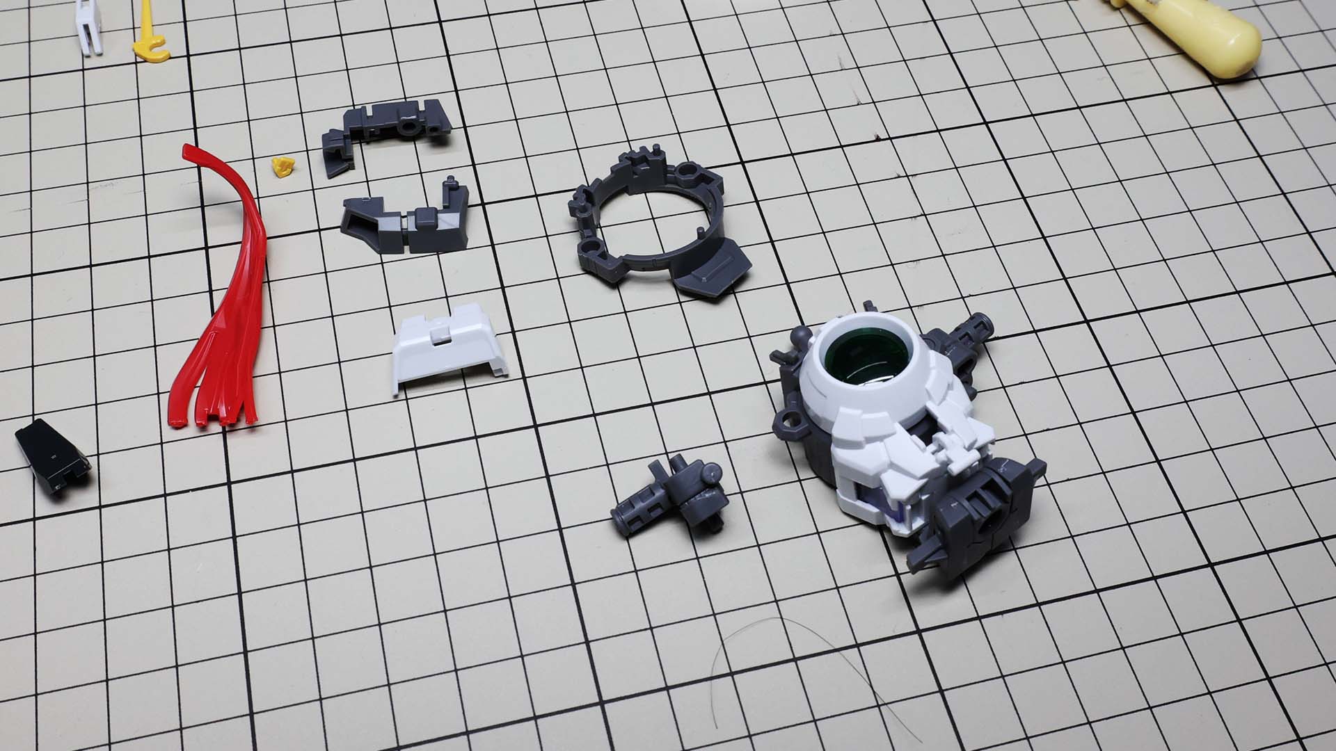 肩関節を組み込みます