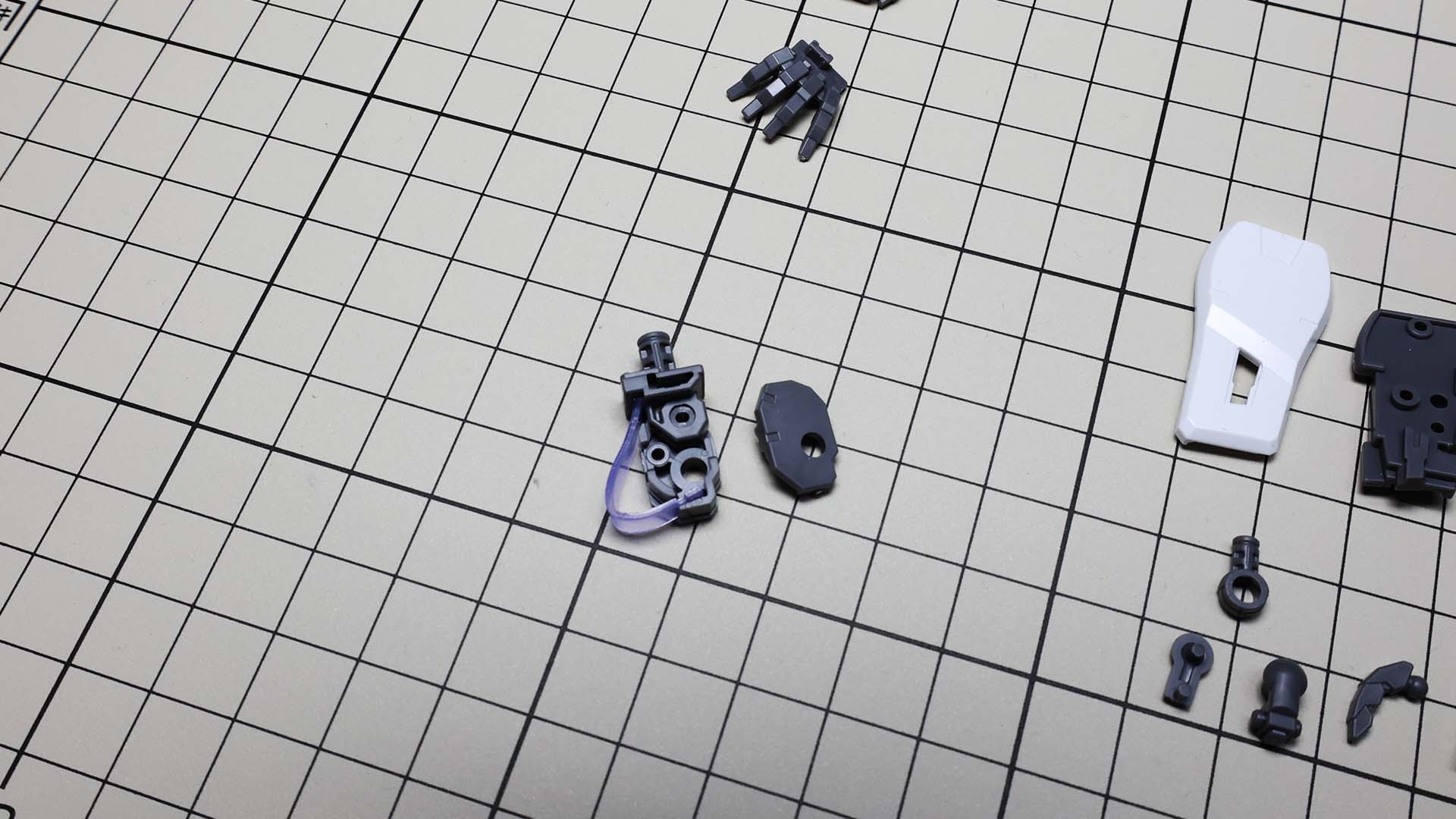 ホログラムシートの異素材感がいいですね