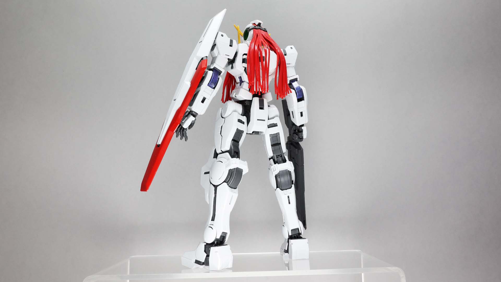 ではなくGNケーブルが外見上の最大の特徴