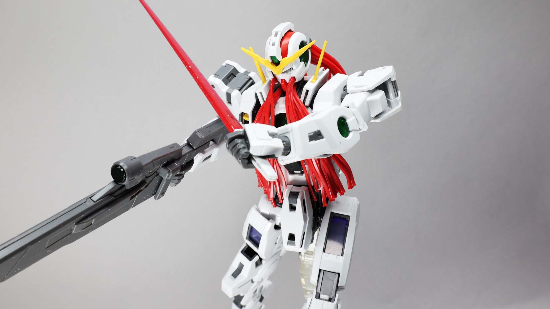 ビームサーベルは2本装備