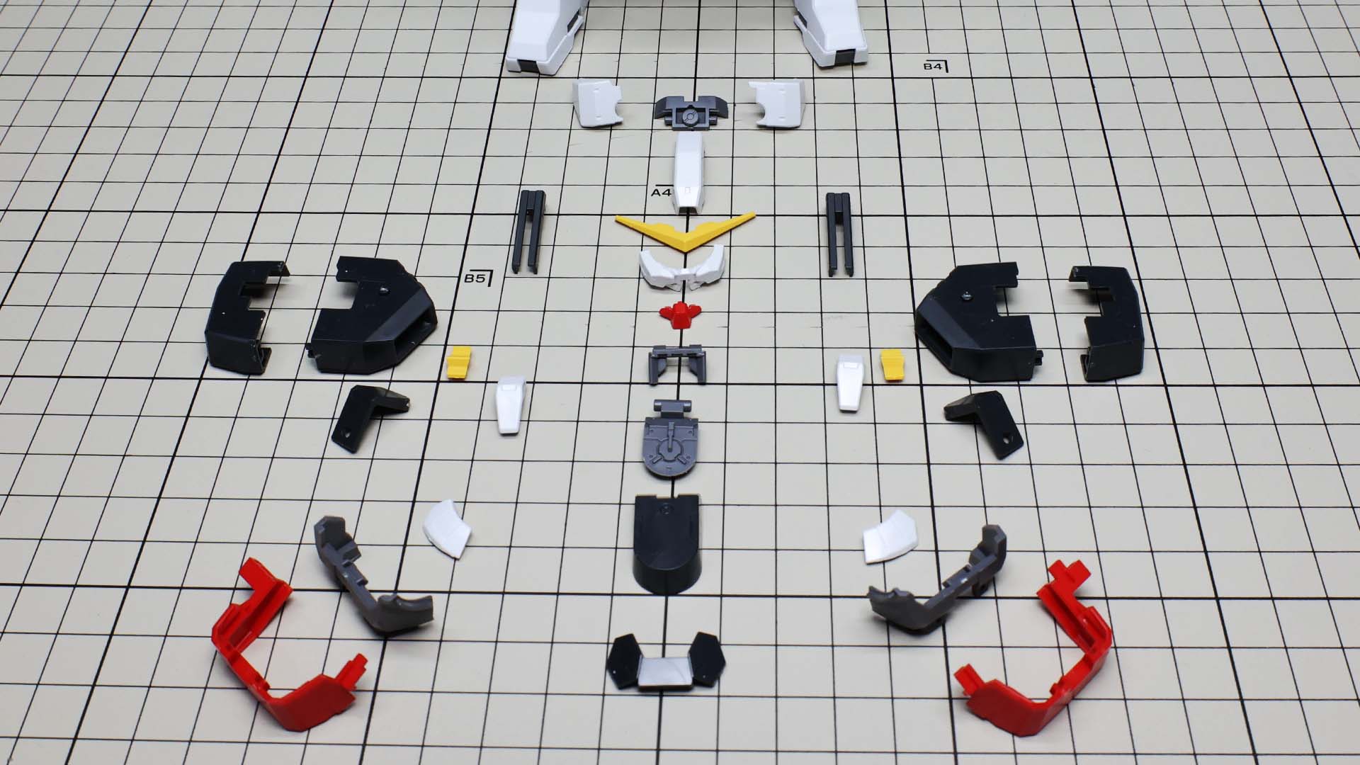 外装だけとはいえ、色分けも細かく再現度も高いです