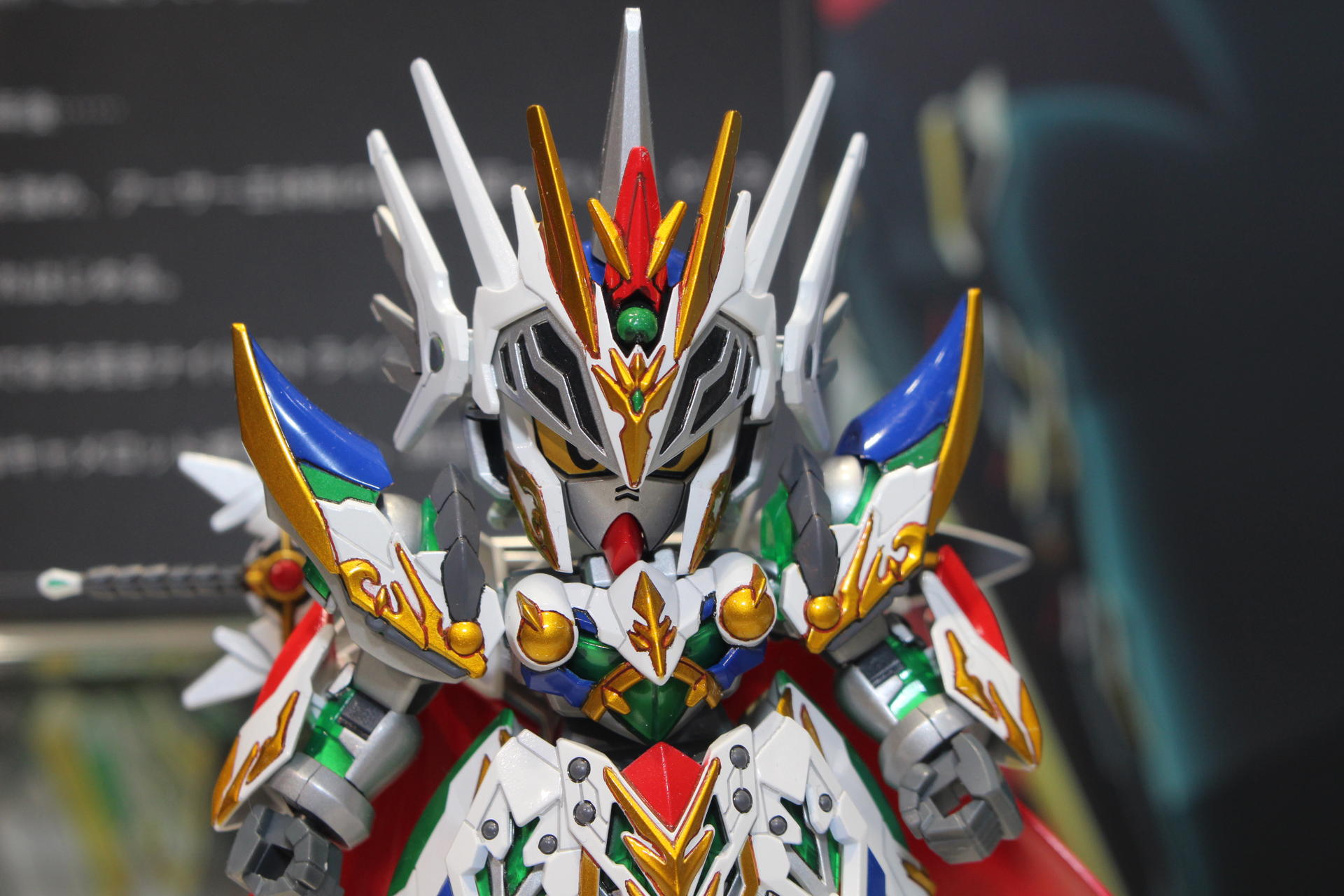 現代に現われた新しいナイトガンダム。モールドが素晴らしい
