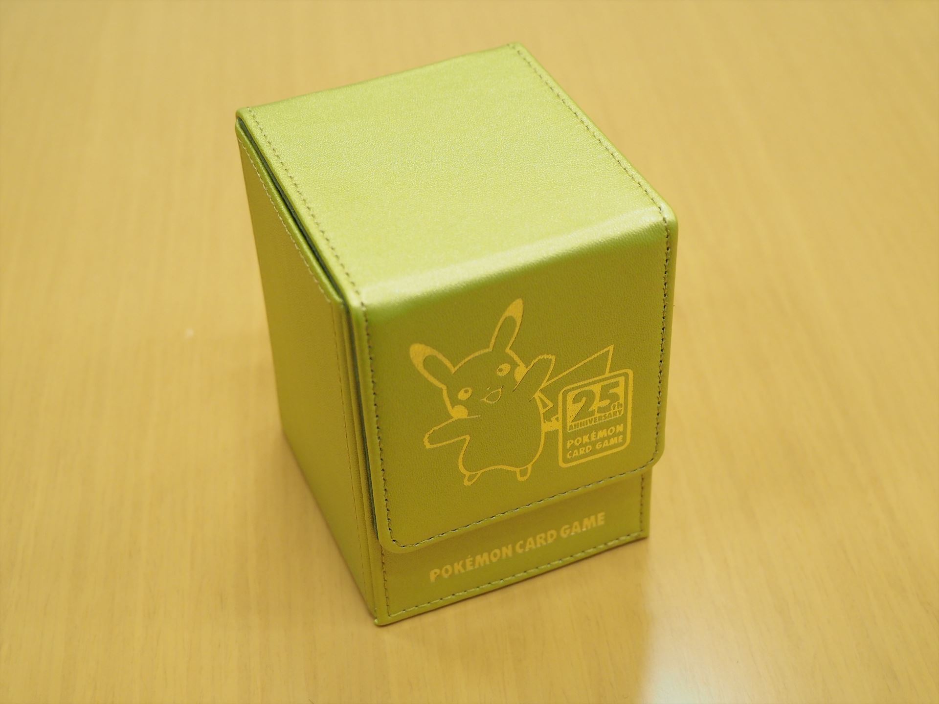 合皮製デッキケース。作りもしっかりしている