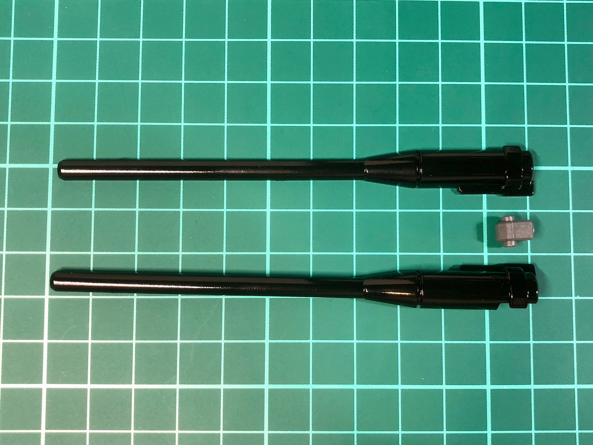 切り出した主砲パーツ。全3パーツにて構成されています。