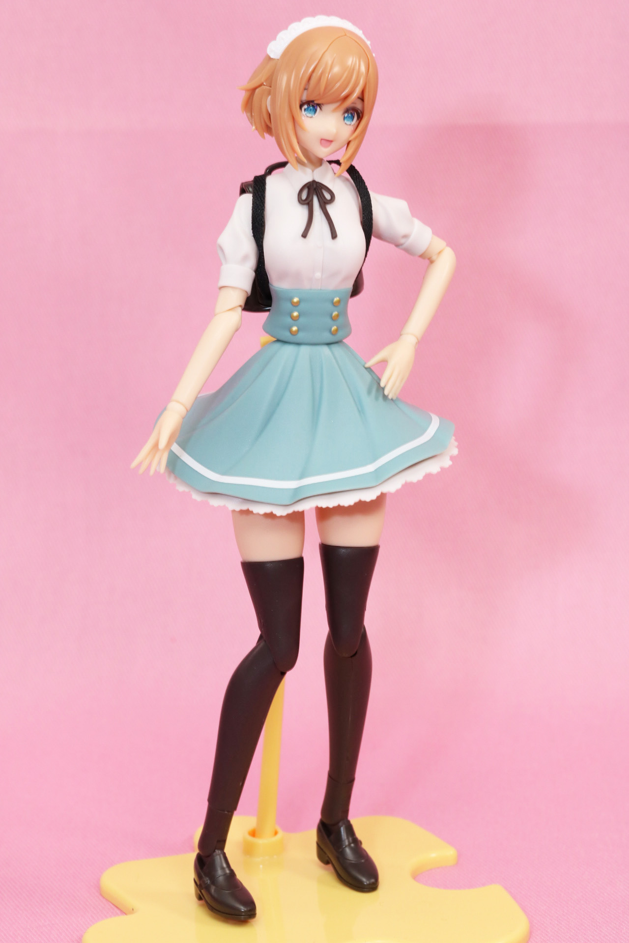 「ルミティア」も制服姿で普通の女の子らしい雰囲気にすることもできる