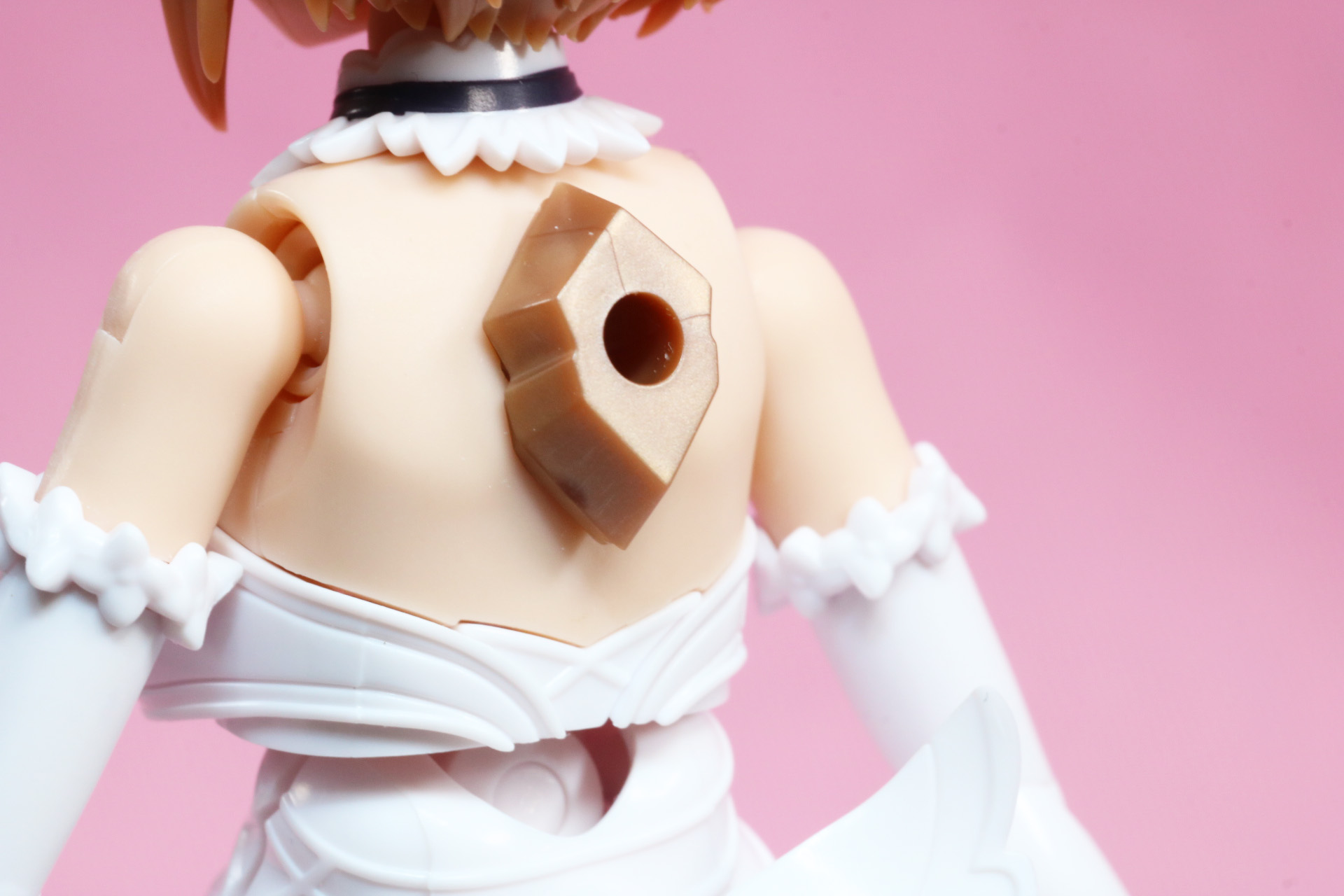 本キットに付属の3mm穴接続パーツ