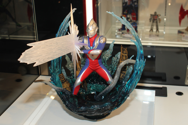 「フィギュアーツZERO［超激戦］ウルトラマンティガ マルチタイプ」。2022年6月発売予定、価格は9,350円（税込）