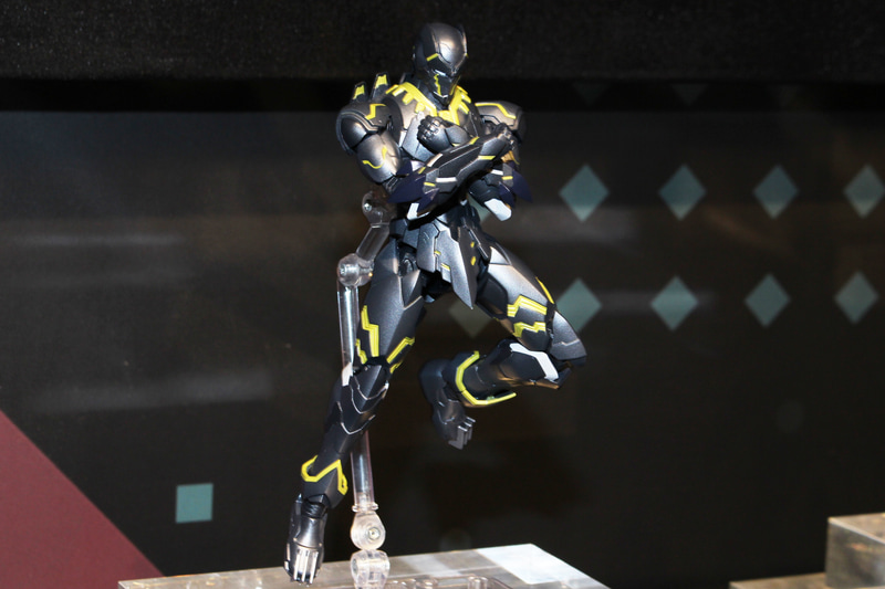 「S.H.Figuarts ブラックパンサー（テック・オン・アベンジャーズ）」。獣の力強さを秘めたシルエットが魅力だ