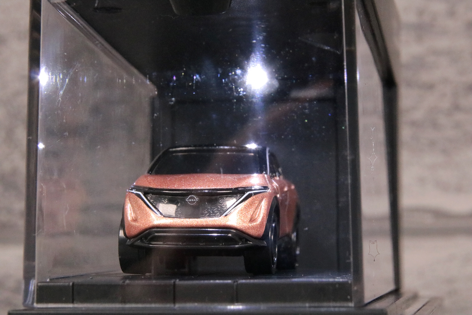 ケースに入れることで、クルマそれぞれのデザインの魅力に注目させられる