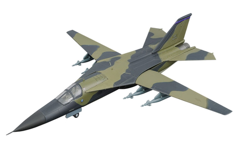 米ソの可変翼高速攻撃機が登場！ 食玩「1/144 ウイングキット