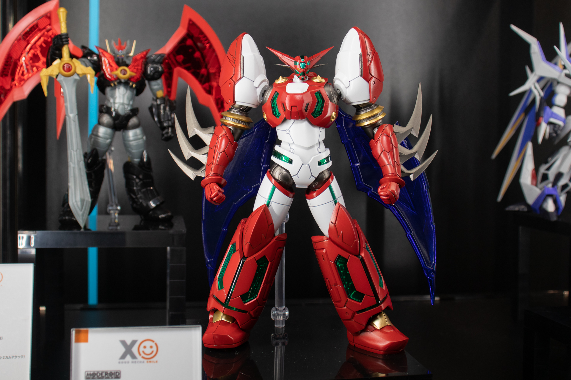 マッシブな圧倒的ビジュアル