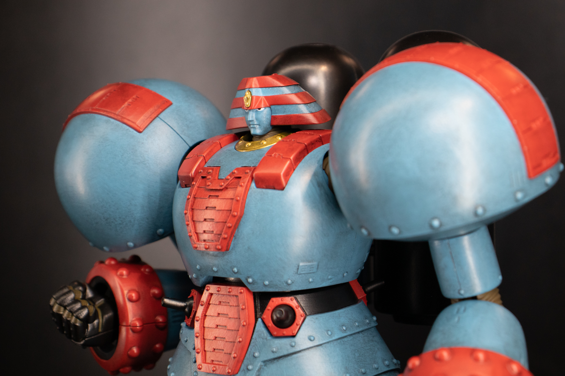 特に全高24cmという大ボリュームで表現されるところに期待がかかる