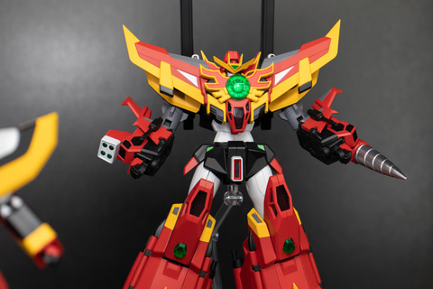 グランナイツ集結！ 「MODEROID ゴッドグラヴィオン」＆「MODEROID