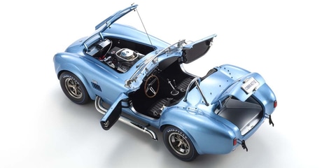 京商ミニチュアモデルの代名詞「シェルビーコブラ 427S/C」が