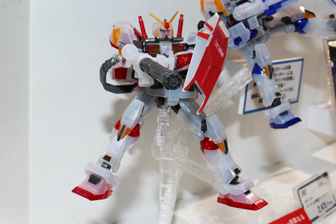 HG ガンプラ クリアカラー 4体セット Amazon.co.jp: 【イベント限定】HG 1/144 ガンダム4号機 [クリア