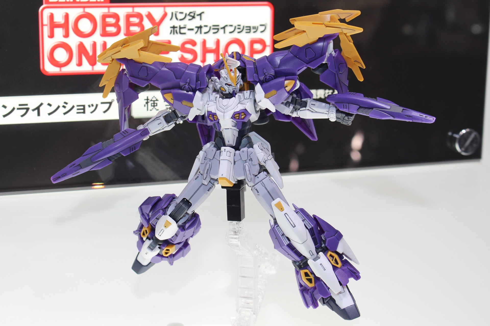 「HG 1/144 ガンダムアスクレプオス」。1月発売予定（1次予約分）。価格は3,960円（税込）。プレミアムバンダイ限定商品