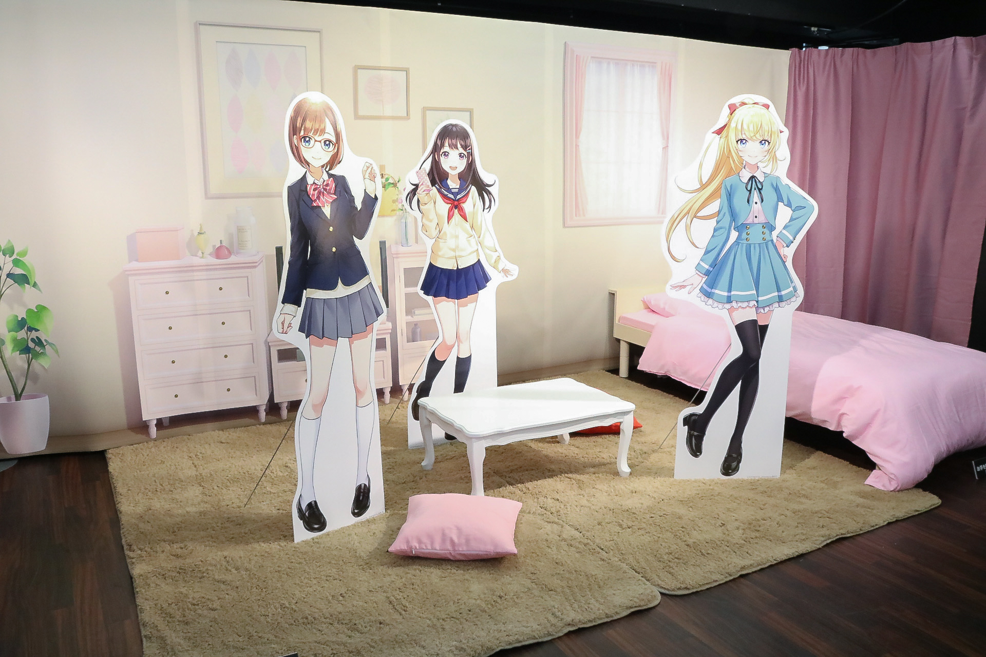 「まどかのお部屋」を再現した撮影スポット