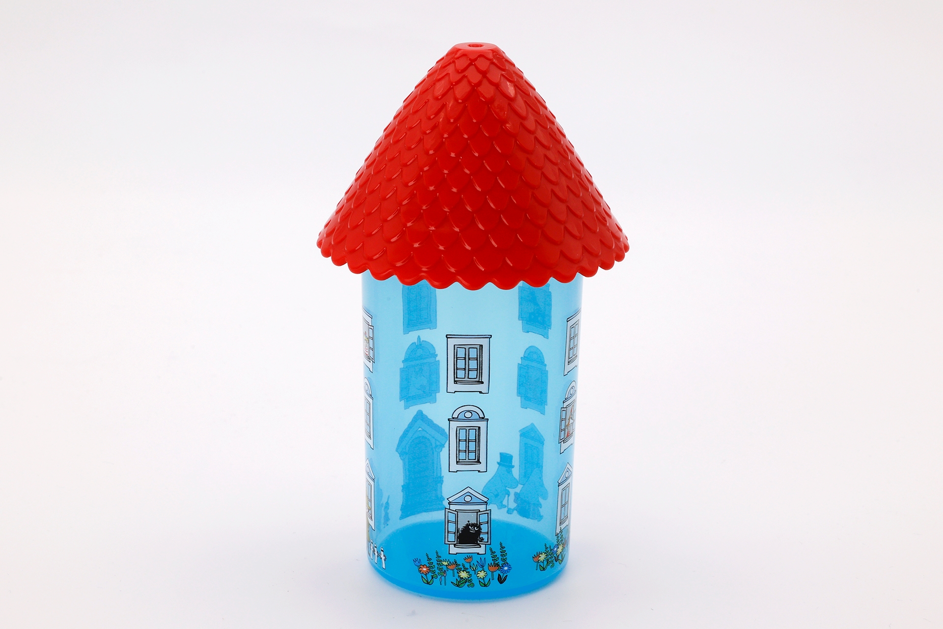 こちらは建物の裏側なのか、ややひっそりとした雰囲気だ