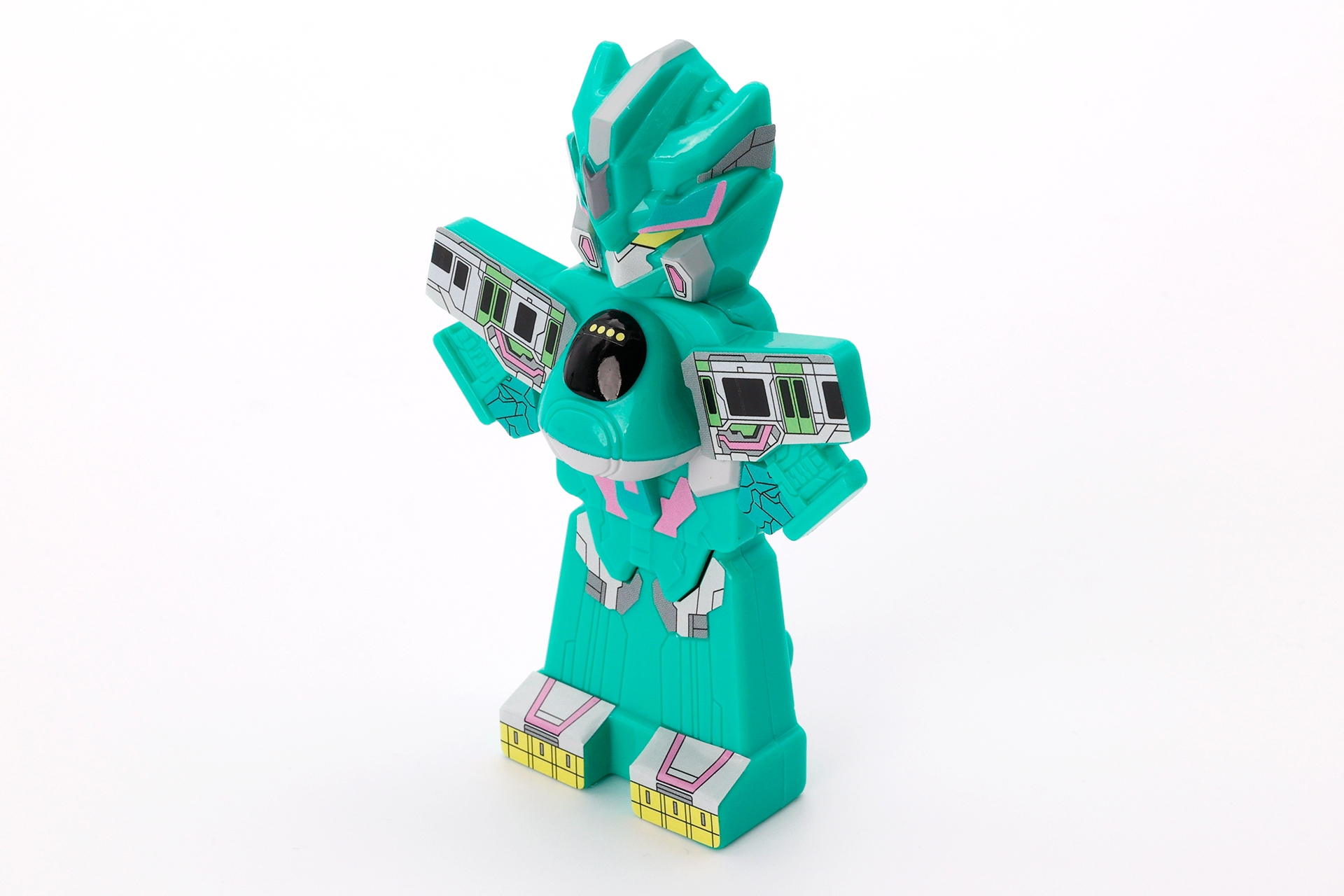 ロボットとしての動きはつけられないが、見た目的には十分といえるだろう