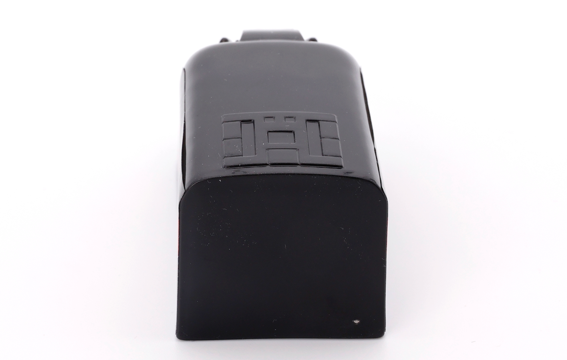 背面側は他の車両同様にシンプルな感じになっている