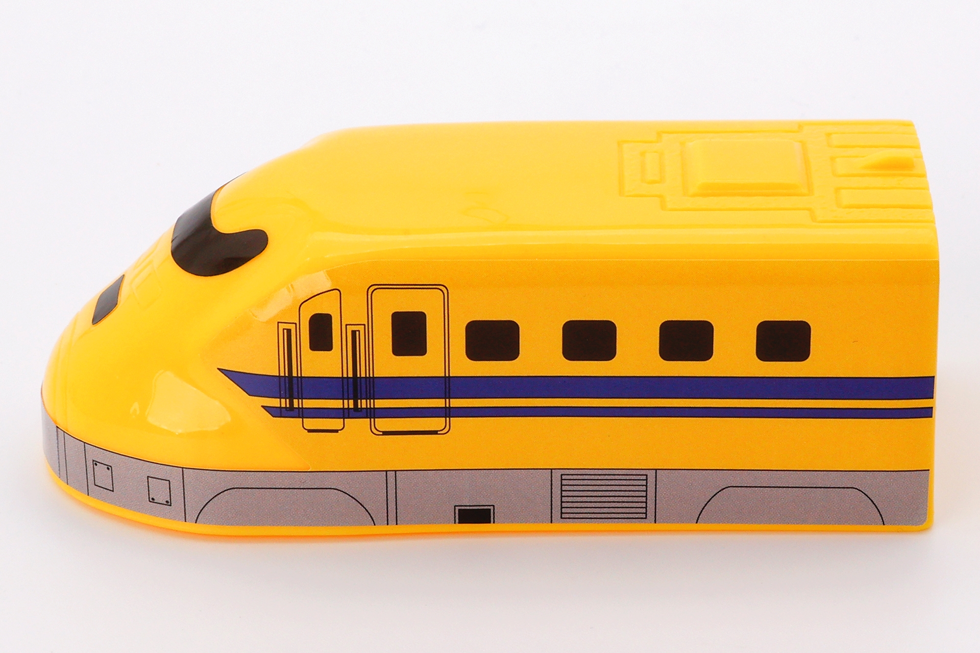 側面側に貼るシールには、ブルーのラインや黒い窓などが描かれている