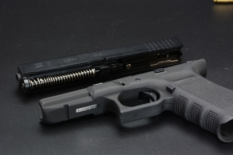 トイガン GLOCK 17c (GEN3) Evolution 2 HW LM Amazon.co.jp: タナカワークス モデルガン本体 GLOCK 17C 3rd