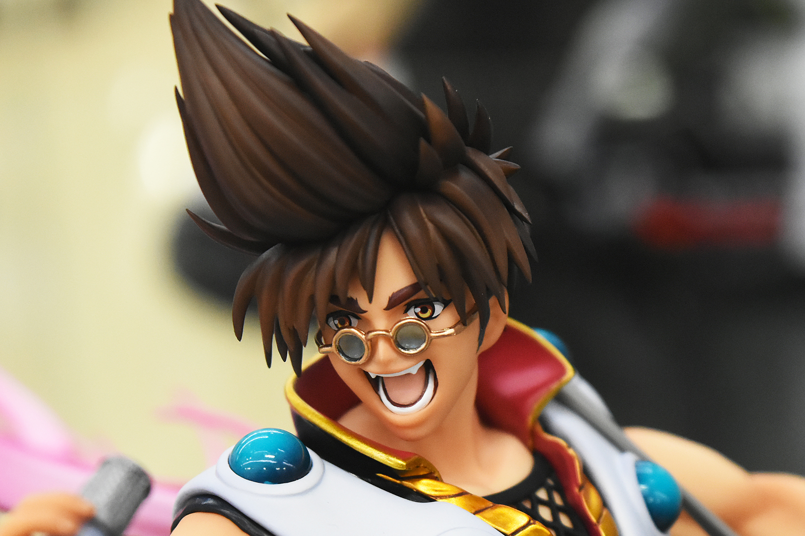 バランスの難しいであろう逆立った髪型、気合の入った表情などは原作に忠実で、造形レベルの高さが感じられる