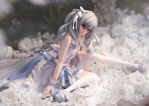 神崎蘭子 祝宴の白姫 コスプレ衣装セット アイドルマスター シンデレラガールズ」より「神崎蘭子」が“祝宴の白姫