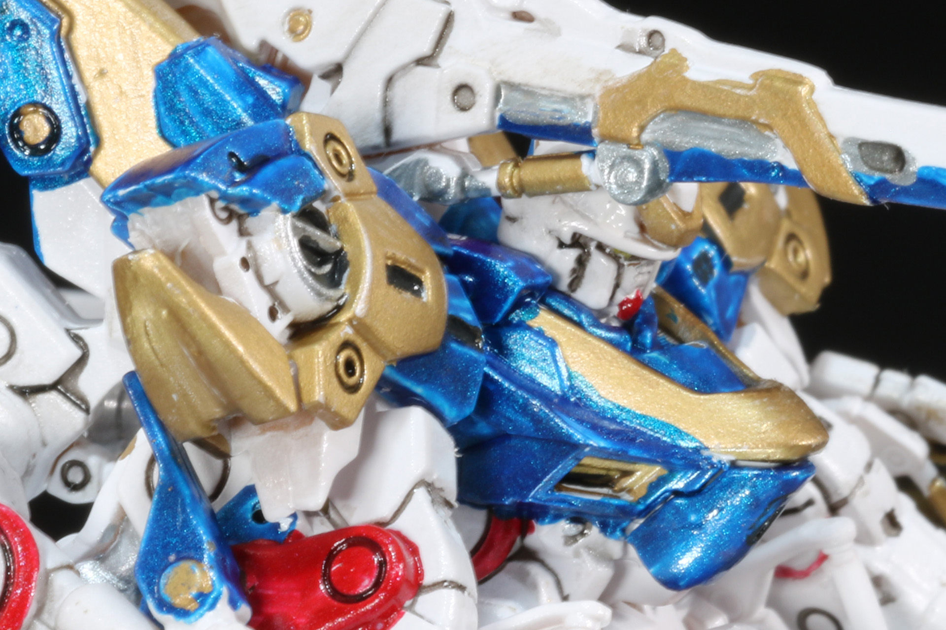 リア・スカートも色の情報でより重厚感あるものに