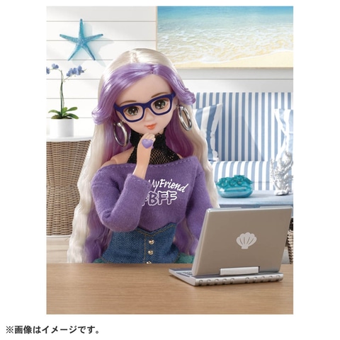 流行のファッションをおしゃれにカッコよく！ 新しいお友達「リカ
