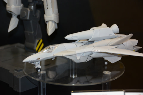 WF2022冬】アルカディア、「完全変形 VF-5000」登場！ バイクから