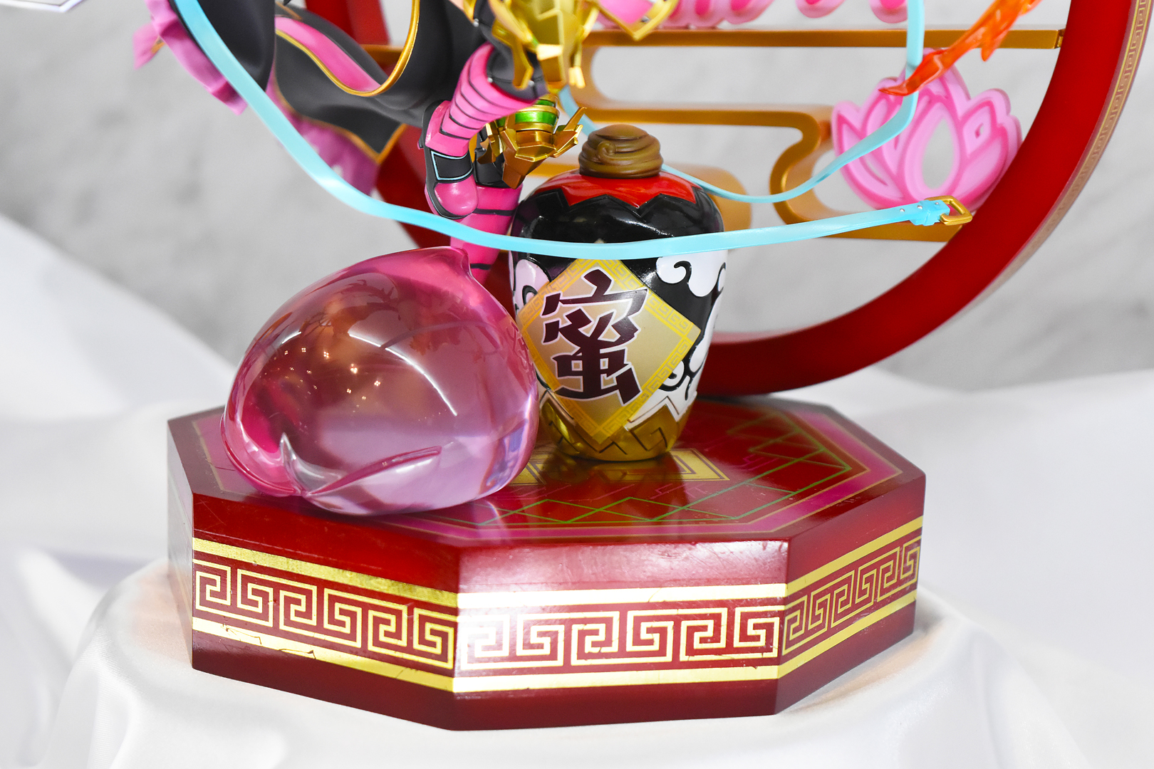 肌の露出が多く、とてもセクシー