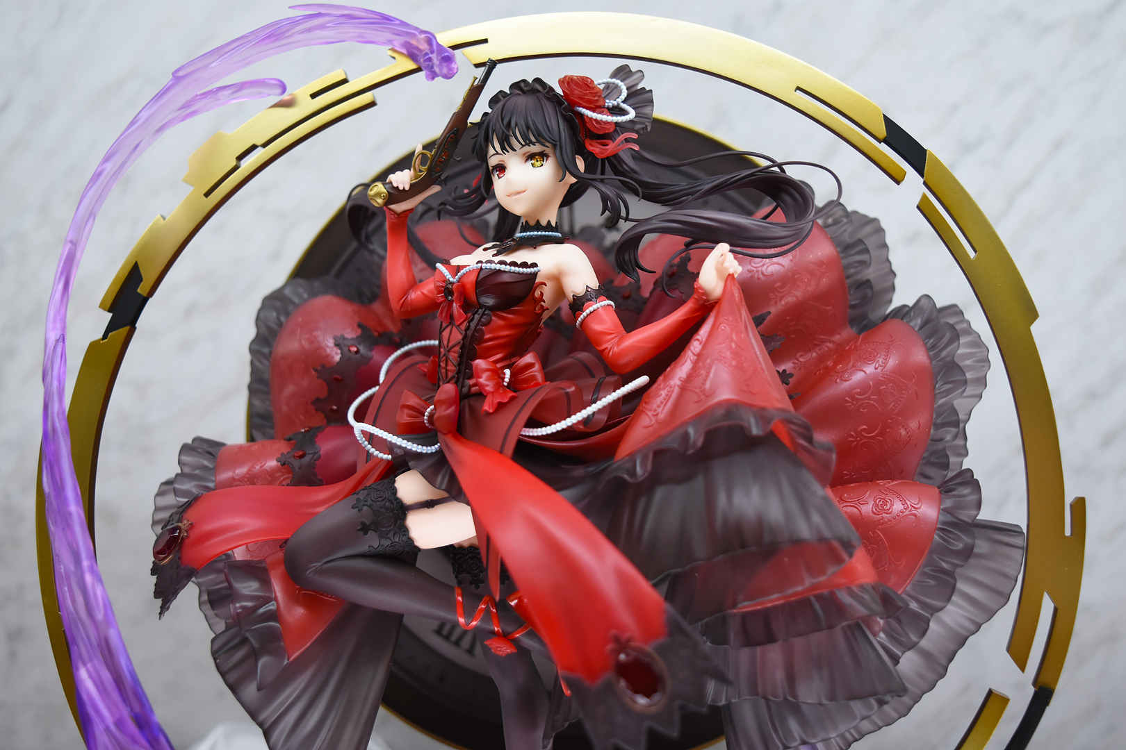 本体ほどある背後の刻々帝はインパクト大