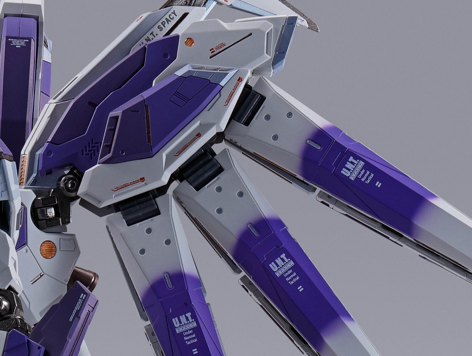 フィンファンネルを接続している基部は、引き出すことで可動範囲がアップする